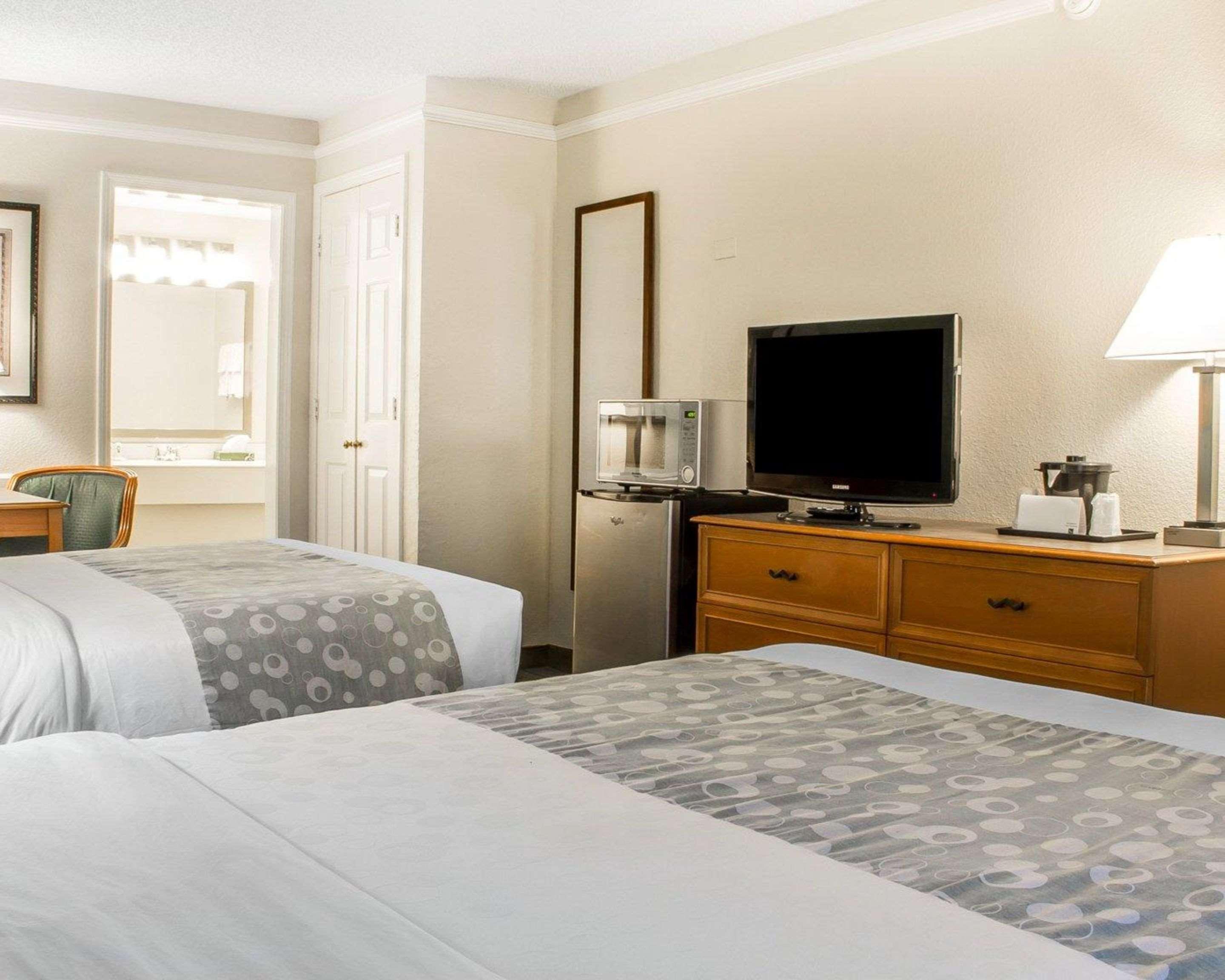 Quality Inn Tulsa Central Extérieur photo