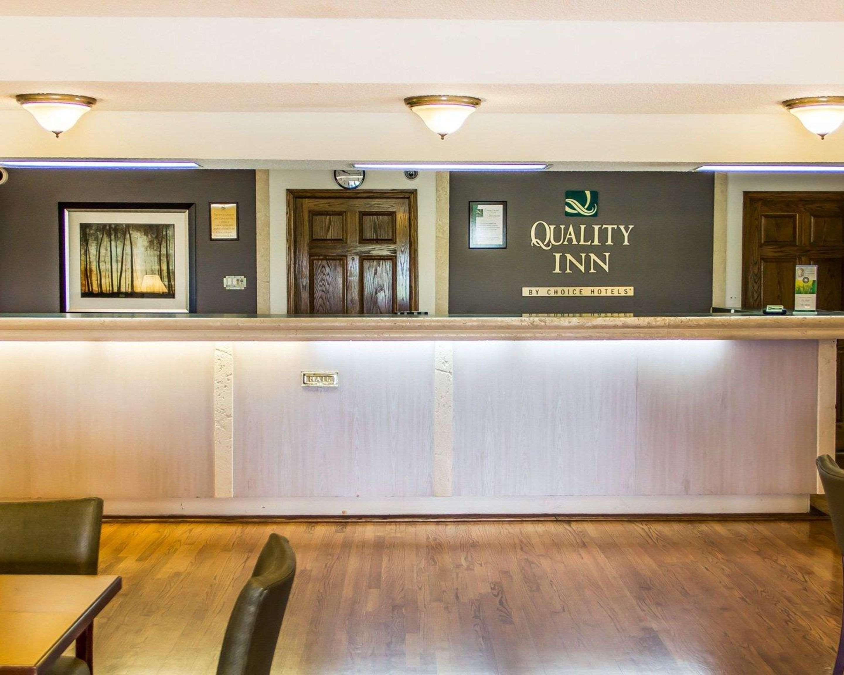 Quality Inn Tulsa Central Extérieur photo
