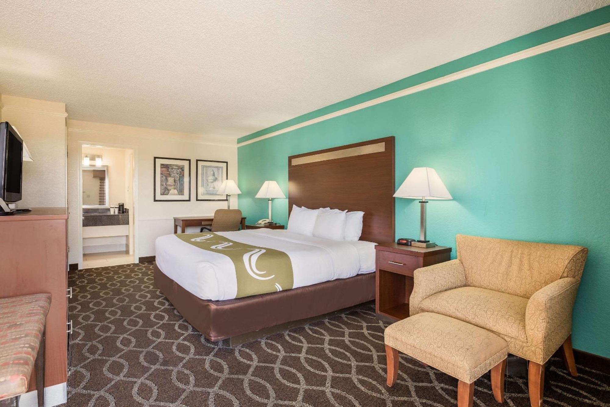 Quality Inn Tulsa Central Extérieur photo