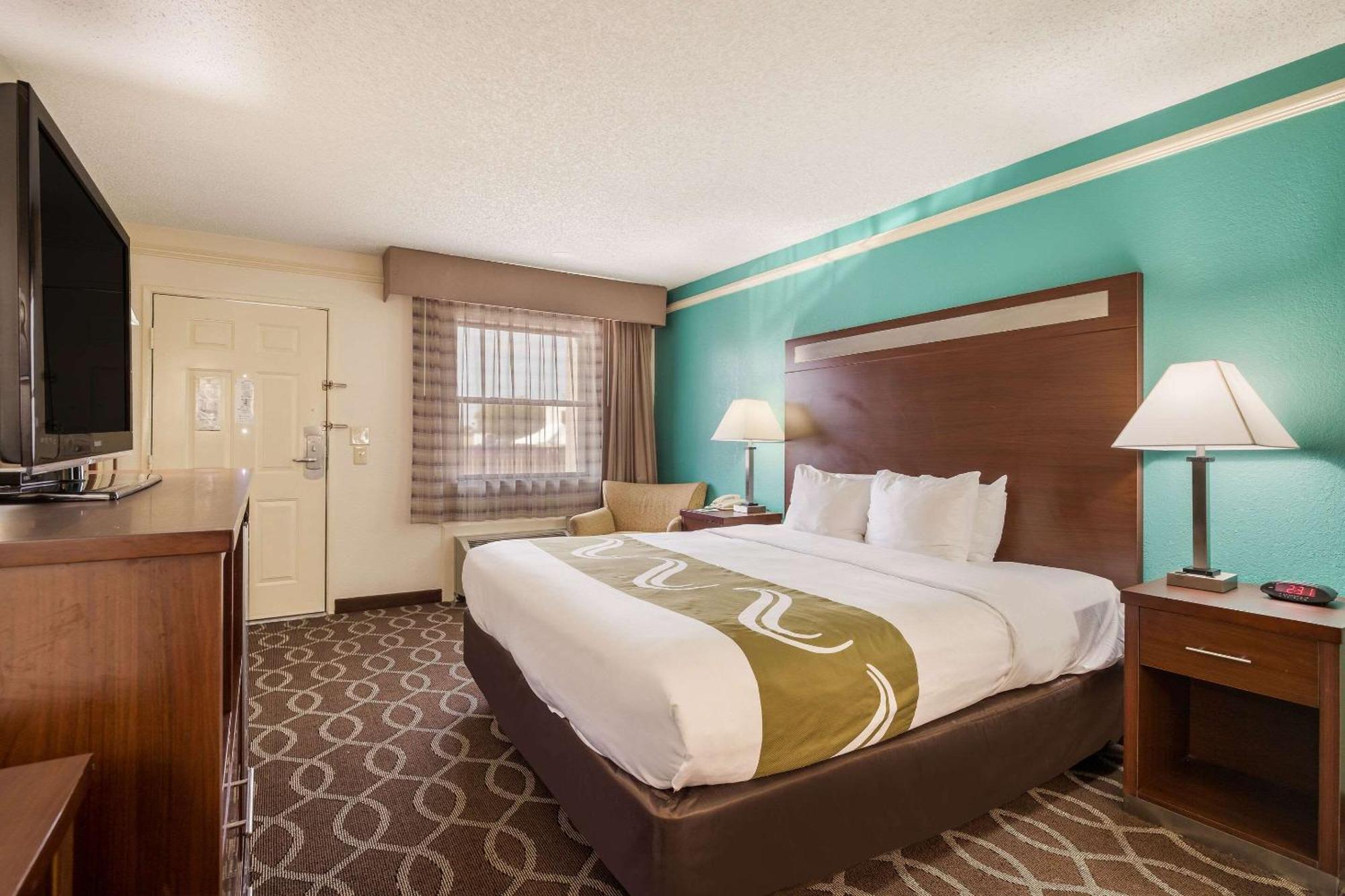 Quality Inn Tulsa Central Extérieur photo