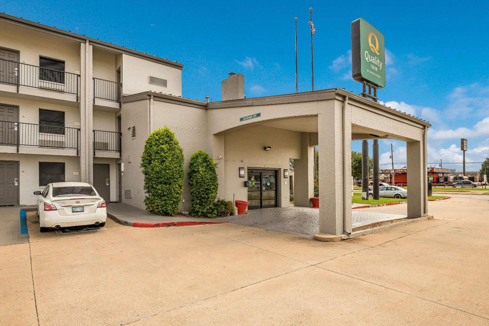 Quality Inn Tulsa Central Extérieur photo