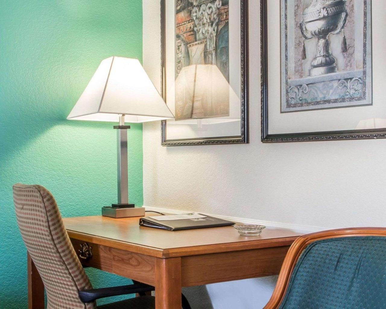 Quality Inn Tulsa Central Extérieur photo